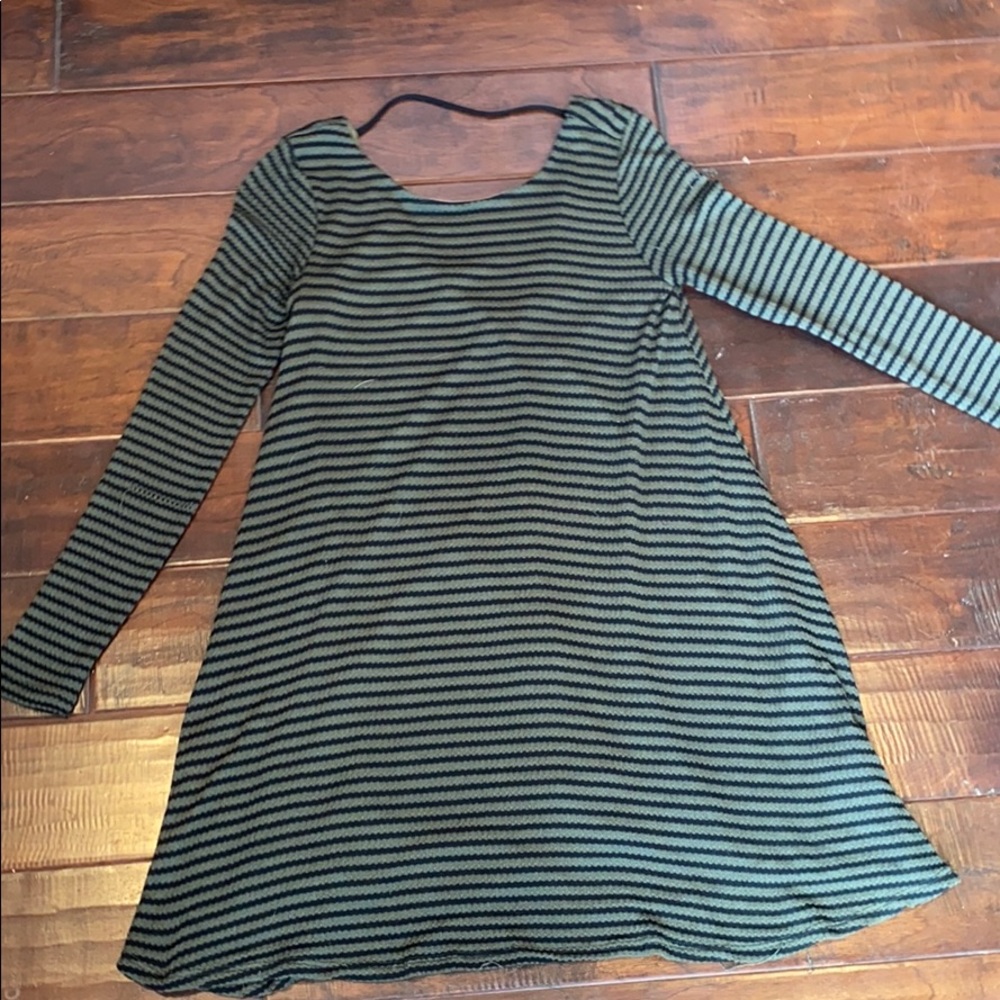 Green stripped dress!!